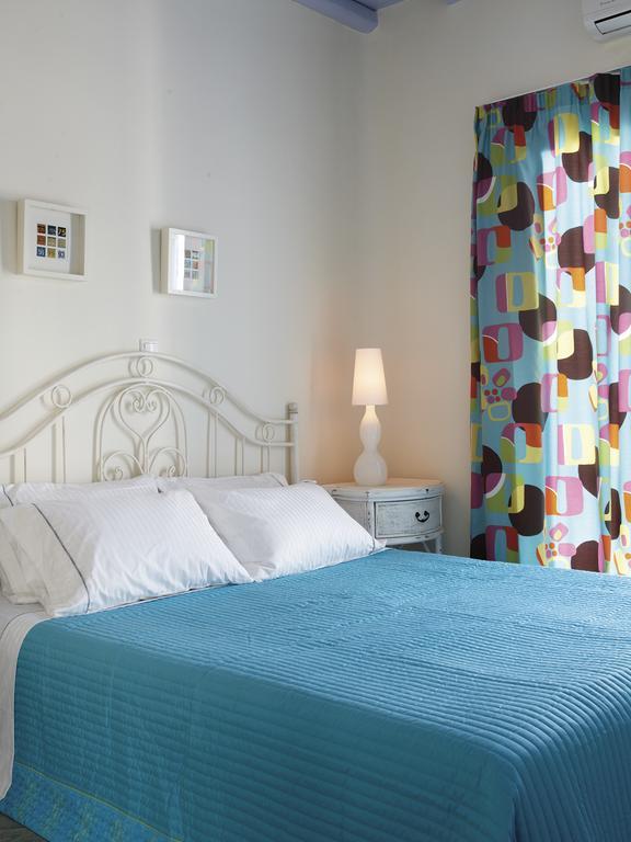 Gt Luxury Suites Ornos  Værelse billede
